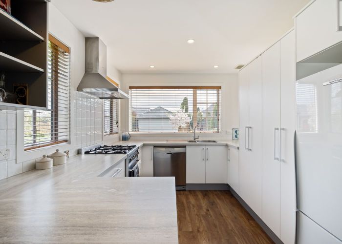  at 2 Mallard Place, Woolston, Christchurch City, Canterbury