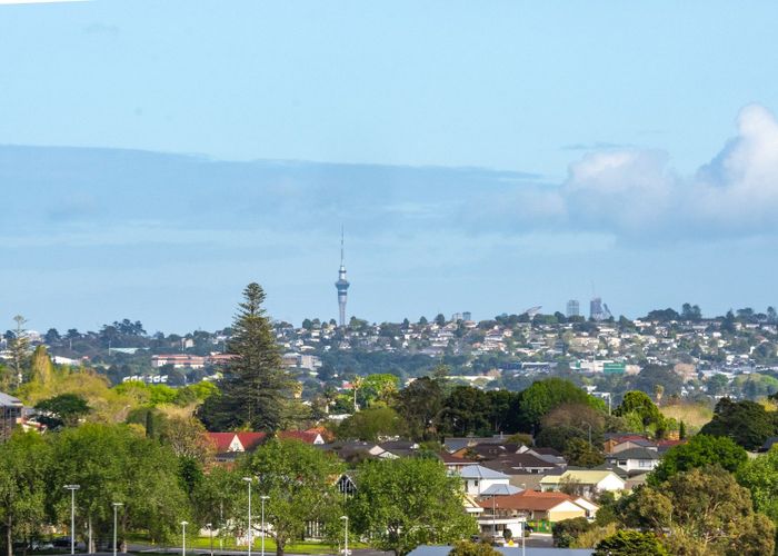  at 2/42 Cromdale Avenue, Highland Park, Manukau City, Auckland