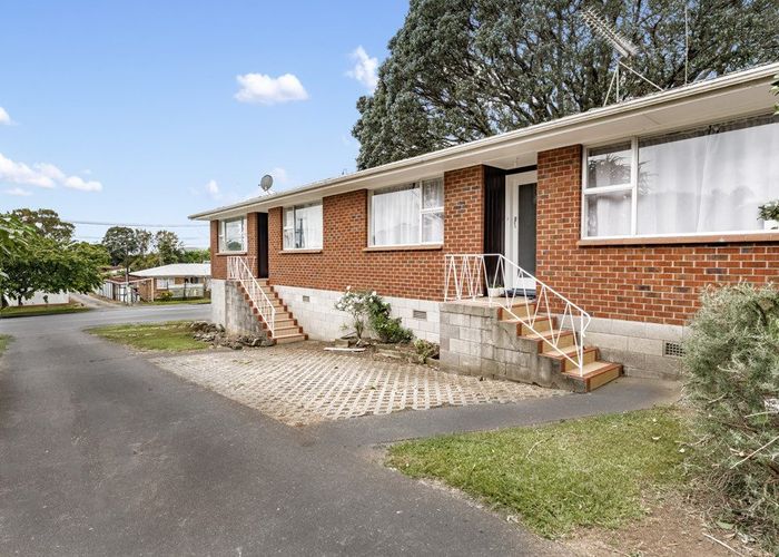  at 1-4/15 Panama Road, Mount Wellington, Auckland City, Auckland