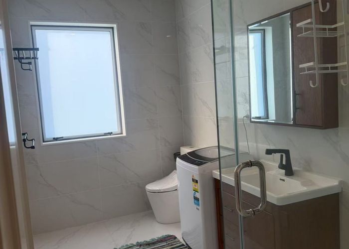  at 13 Regis Lane, Flat Bush, Auckland