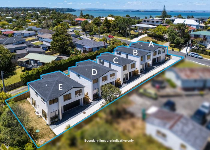  at 21C Barron Drive, Green Bay, Waitakere City, Auckland