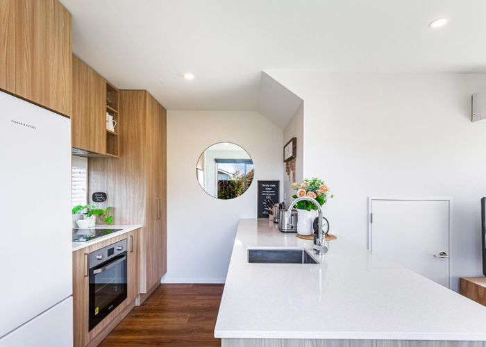  at 2/66 Metcalfe Road, Ranui, Auckland