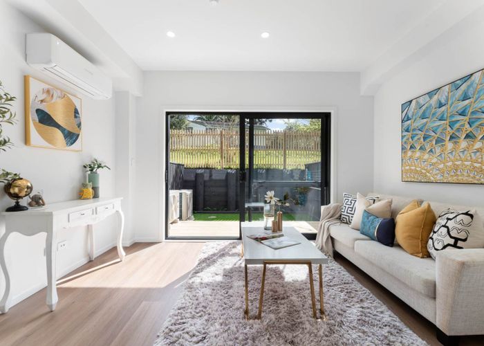  at 16B & 16D Saint Catherine Crescent, West Harbour, Waitakere City, Auckland