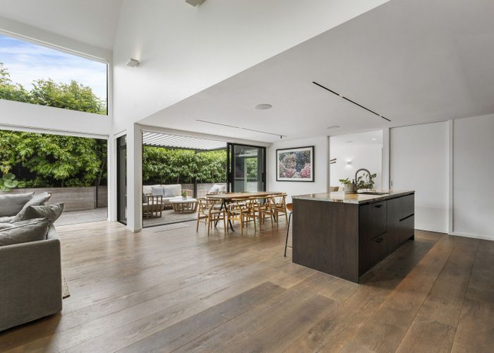  at 25A Premier Avenue, Point Chevalier, Auckland