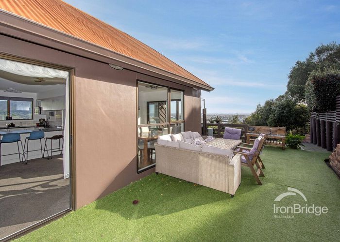  at 10 Osmond Lane, Mount Pleasant, Christchurch City, Canterbury