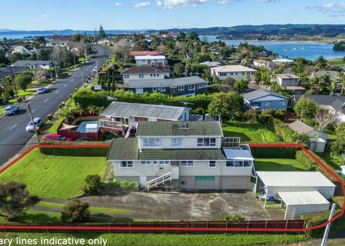  at 99 Sandspit Road, Shelly Park, Auckland