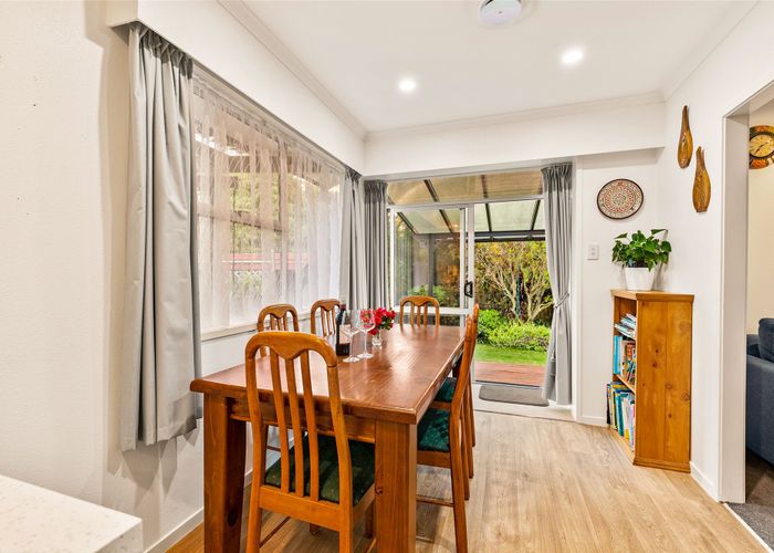  at 27 Allington Road, Massey, Auckland