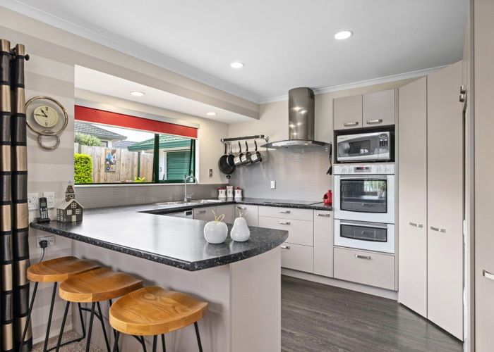  at 3 Solander Drive, Welcome Bay, Tauranga