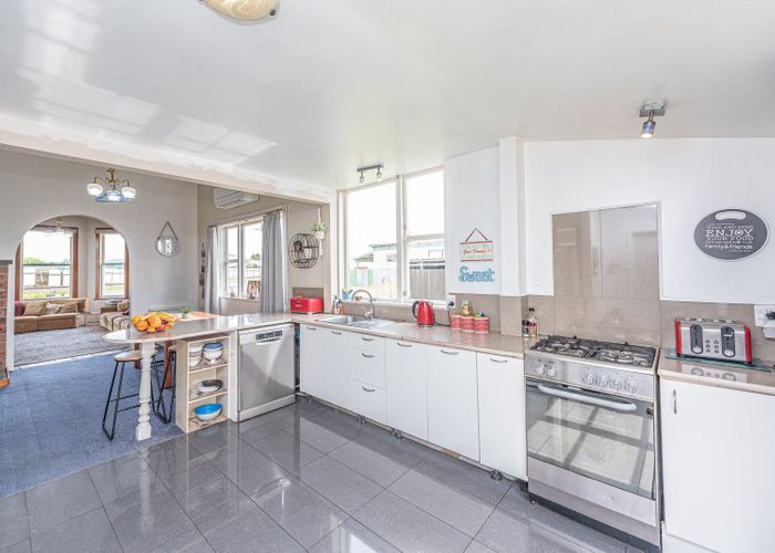 at 12 Eastown Road, Whanganui East, Whanganui