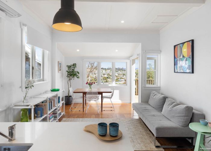  at 9 Barrington Road, Grey Lynn, Auckland