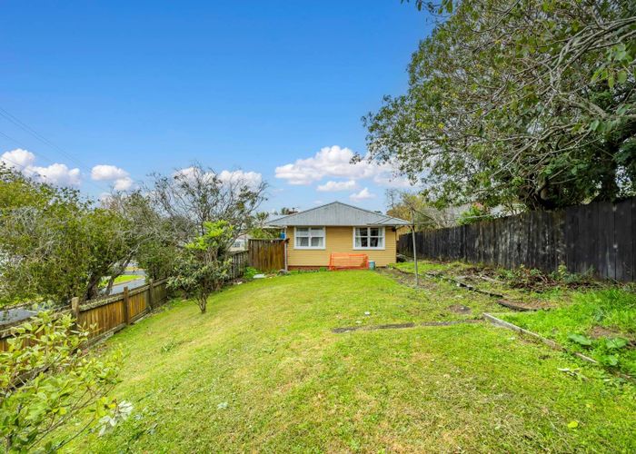  at 14 Dickey Street, New Windsor, Auckland City, Auckland