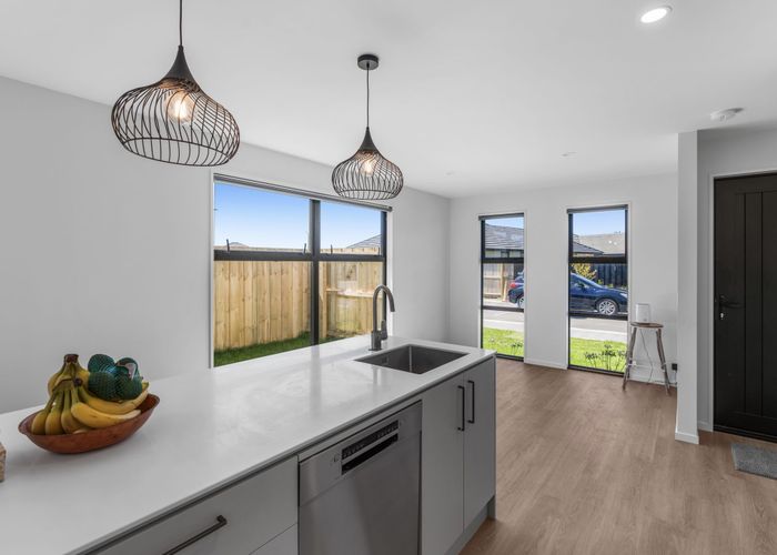  at 7 Oakvale Lane, Halswell, Christchurch