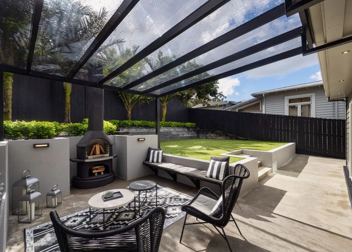  at 15 Jesmond Terrace, Mount Albert, Auckland