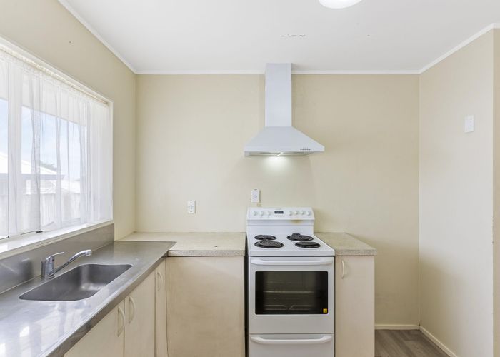  at 2/44 Wai Iti Place, Clendon Park, Auckland