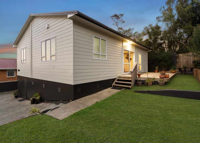  at 62a Don Buck Road, Massey, Waitakere City, Auckland