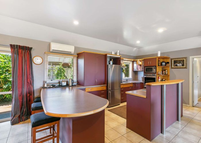 at 41 Aldona Place, Fairview Downs, Hamilton