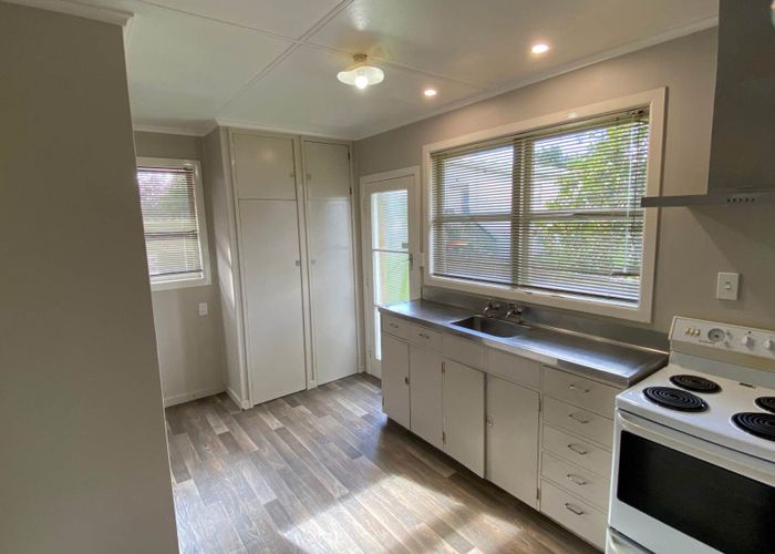  at 2/8 Chapel Street, Papakura, Papakura, Auckland