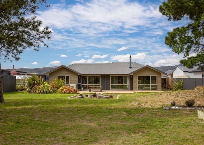  at 63 Larch Crescent, Alexandra, Alexandra