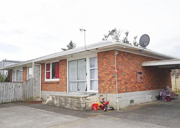  at 2/38 Woolfield Road, Papatoetoe, Auckland