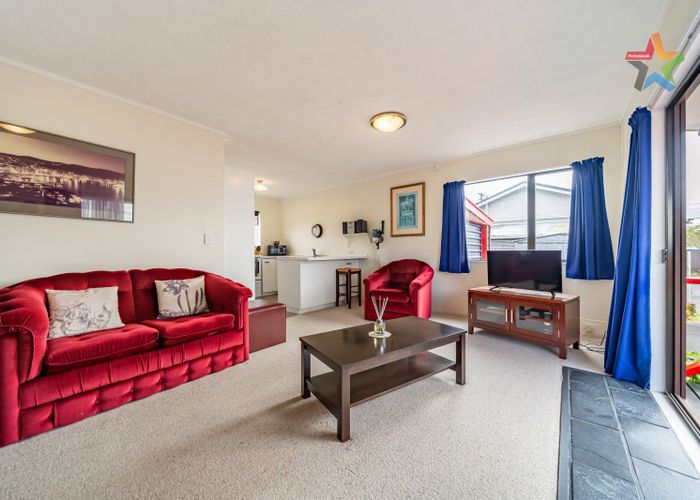  at 2/37 Leighton Avenue, Waiwhetu, Lower Hutt
