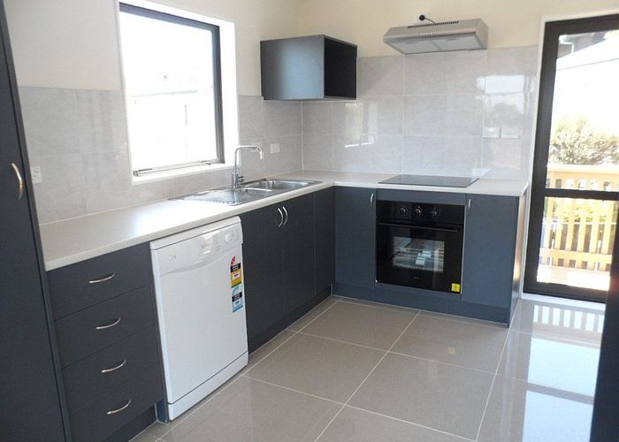  at 5A Amerce Pl, Highland Park, Manukau City, Auckland