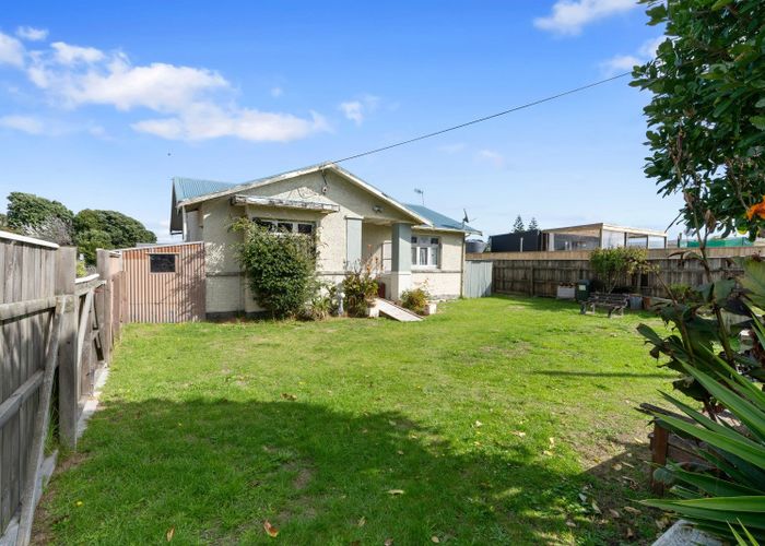  at 9 Toi Street, Otaki Beach, Otaki