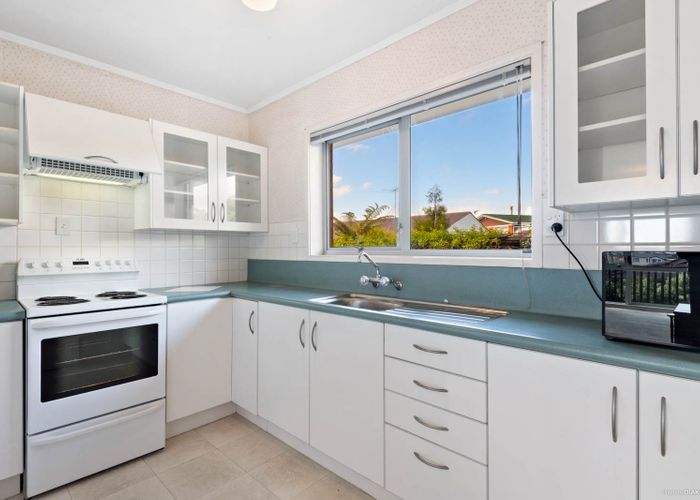  at 2/107 Olsen Avenue, Hillsborough, Auckland