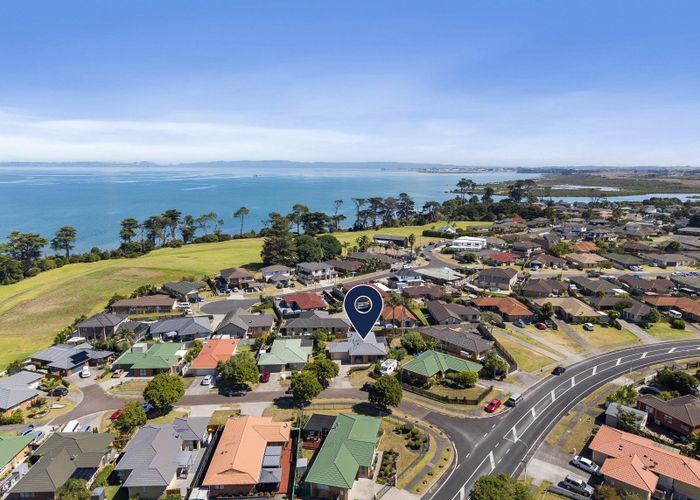  at 3 Harobed Place, Weymouth, Auckland