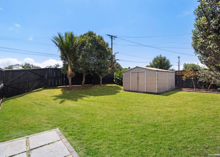  at 22 Strid Road, Te Atatu South, Waitakere City, Auckland