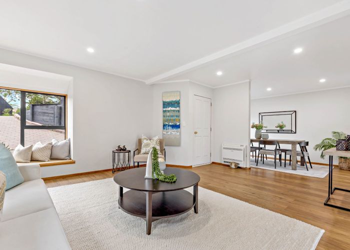  at 1 Bamfield Place, Hillsborough, Auckland