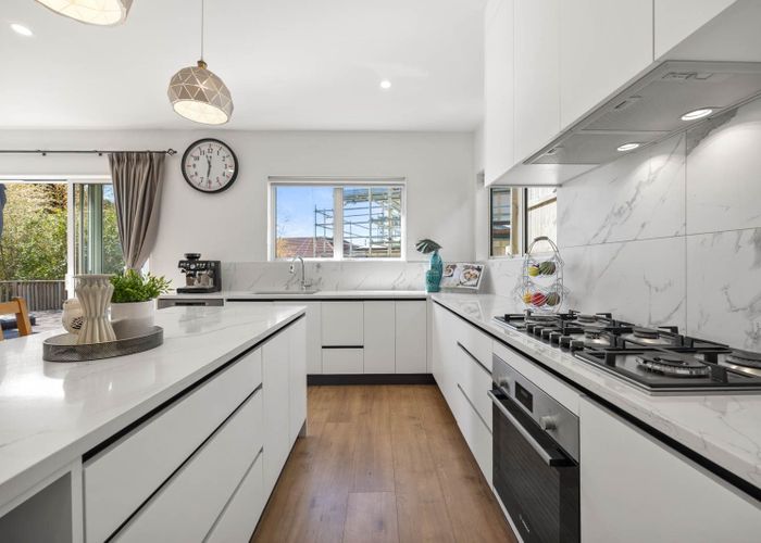  at 8B Willow Way, Sunnyhills, Manukau City, Auckland