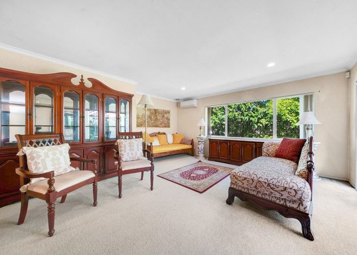  at 10 Glassonby Road, Northpark, Manukau City, Auckland