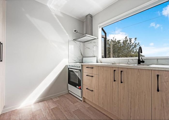  at 11b Zurich Place, Weymouth, Manukau City, Auckland