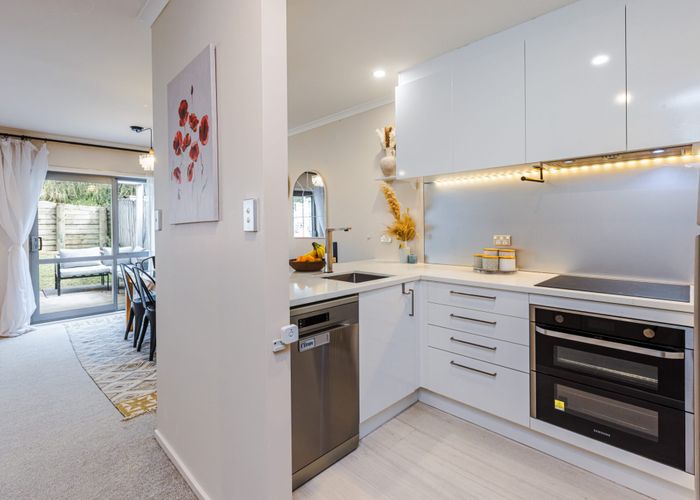  at 48 Chapel Road, Flat Bush, Auckland