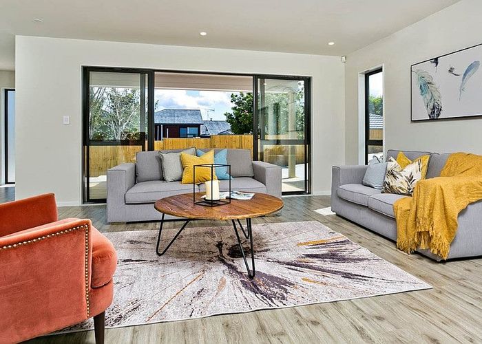  at 15C Bond Crescent, Forrest Hill, Auckland