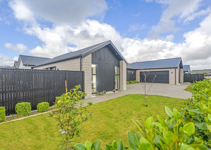  at 32 Ashford Avenue, Hokowhitu, Palmerston North, Manawatu / Whanganui