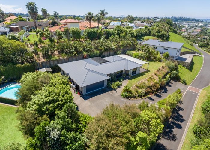 at 18 Southill Way, Pyes Pa, Tauranga