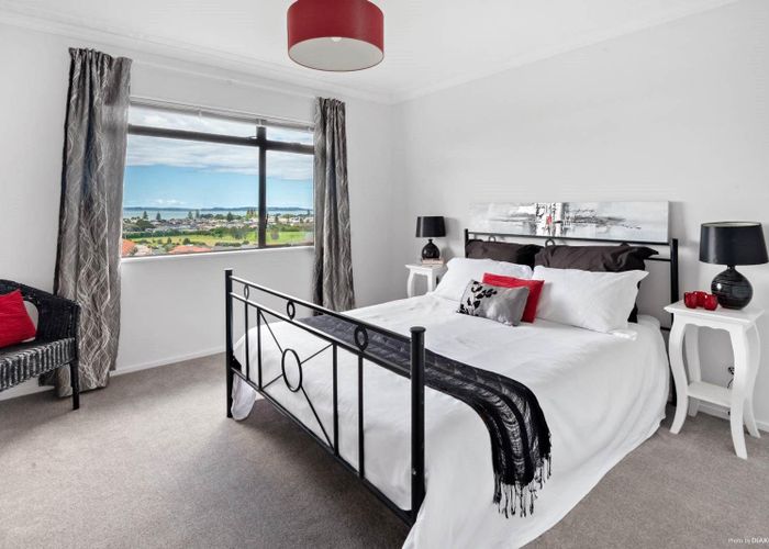  at 1 Orewa Heights Crescent, Orewa, Orewa