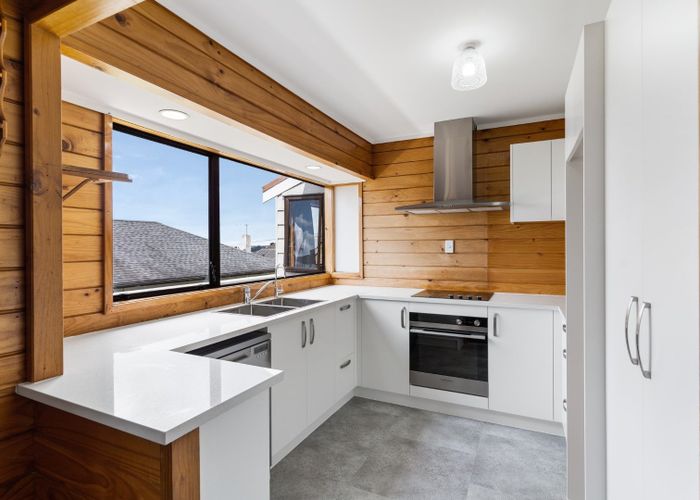  at 89A Sylvan Avenue, Northcote, North Shore City, Auckland