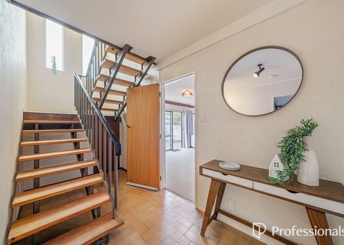  at 14 Hibiscus Grove, Maungaraki, Lower Hutt, Wellington