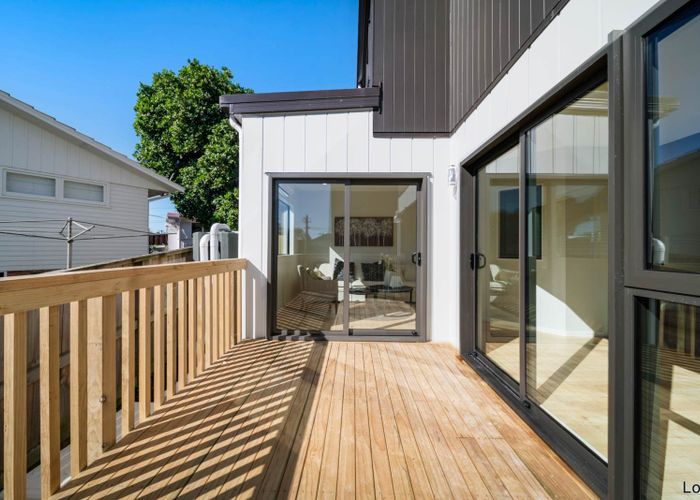  at 2 / 8 Clutha Crescent, Clover Park, Manukau City, Auckland