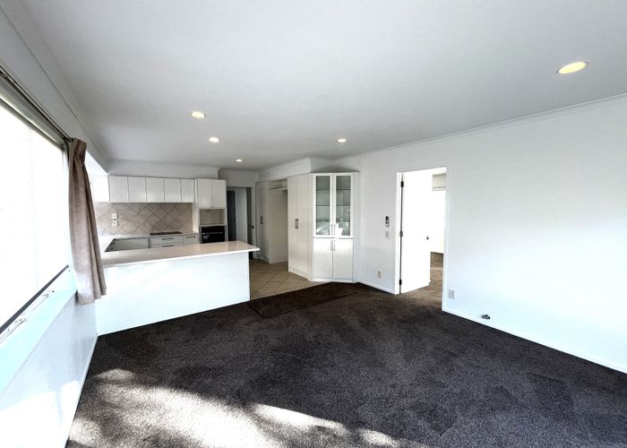  at 9 Claremont Way, East Tamaki Heights, Manukau City, Auckland