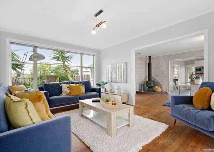  at 22 Trojan Crescent, New Lynn, Waitakere City, Auckland