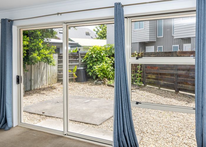  at 15D Beaumont Street, Hamilton East, Hamilton
