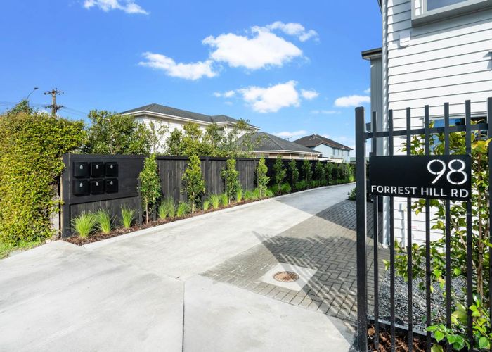  at 98B Forrest Hill Road, Forrest Hill, North Shore City, Auckland