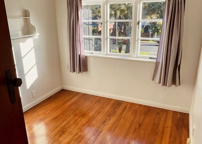  at 79 kaurilands Road, Titirangi, Waitakere City, Auckland