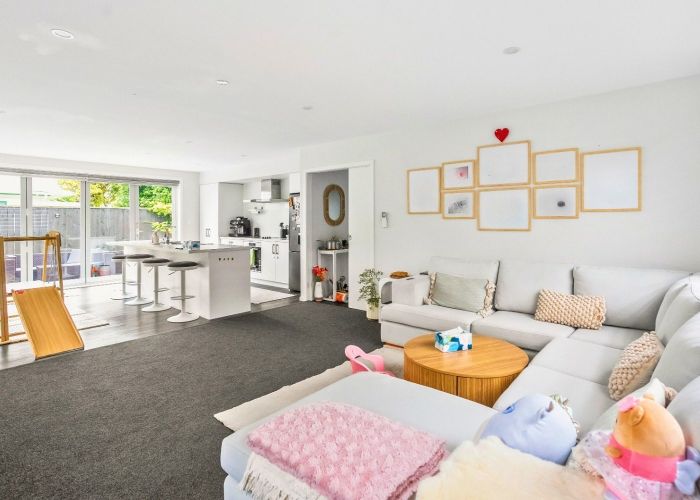  at 395 Stokes Valley Road, Stokes Valley, Lower Hutt, Wellington