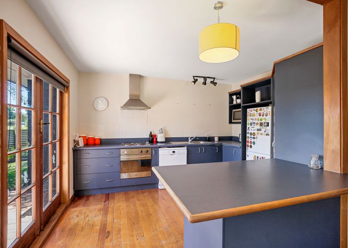  at 2 Stalkers Road, Woodend Beach, Woodend