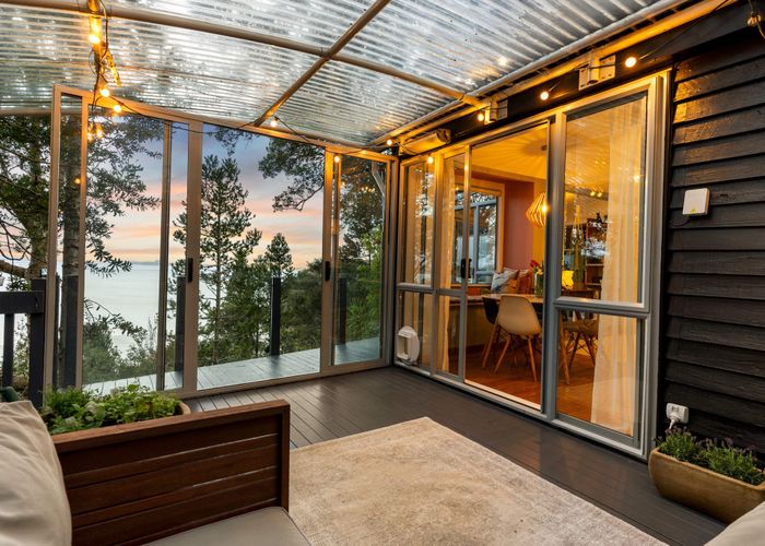  at 11 Wood Bay Road, Titirangi, Waitakere City, Auckland