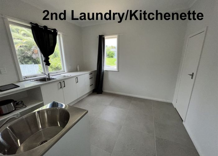  at 17A Kereru Street, Henderson, Waitakere City, Auckland